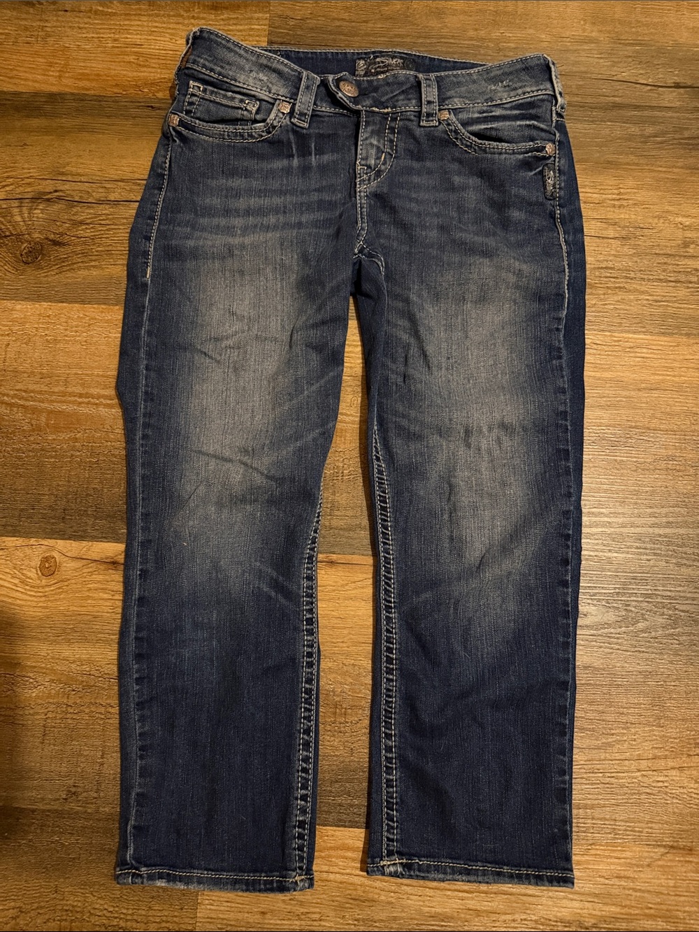 Silver Jeans Women’s Straight Leg Dark Blue Denim Capris